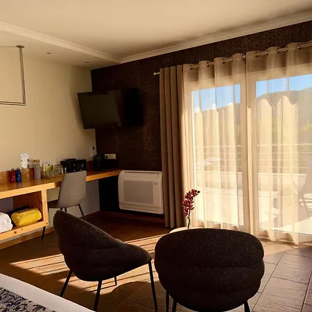 Casa Carvalhal - Adults Only Bed & Breakfast 4*